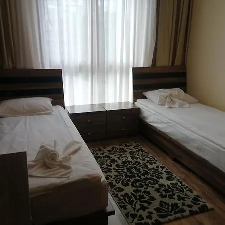 Aparthotel голдън лайн